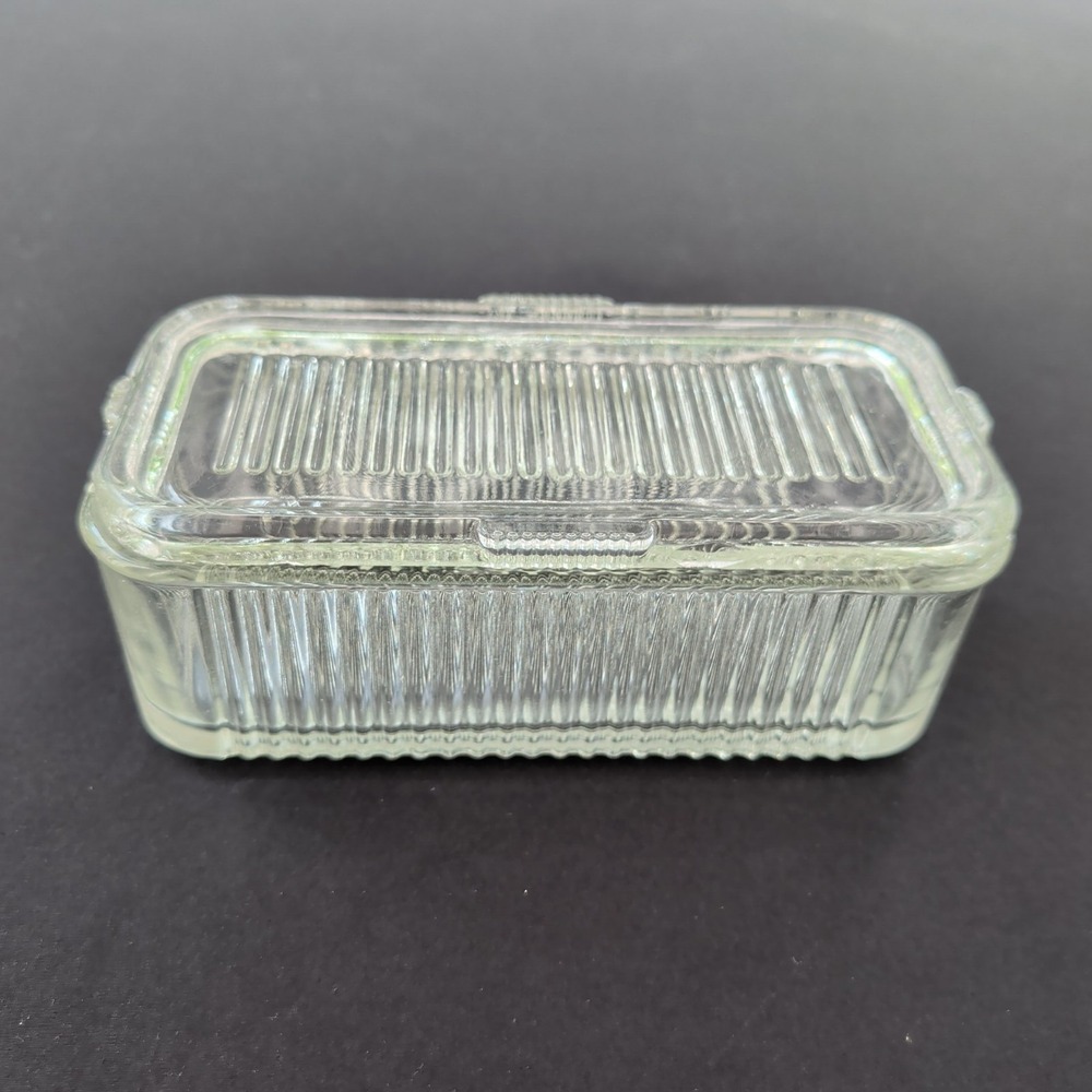Vintage Clear Glass Ribbed Covered Rectangular Refrigerator Dish FLAWS
